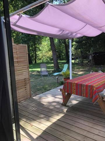 Gîte pour 2 personnes, avec jardin et vue à Pujols-sur-Ciron