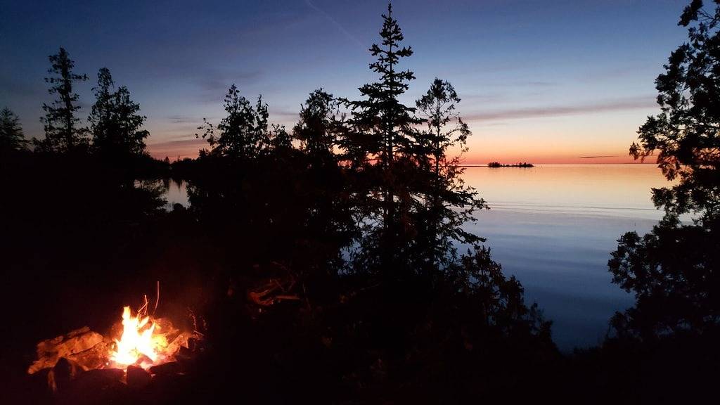 Ganze Wohnung, North Paw - 400 m privater Strand - Kajakfahren und Schwimmen direkt vor Ihrer Tür in Tobermory (Ontario)