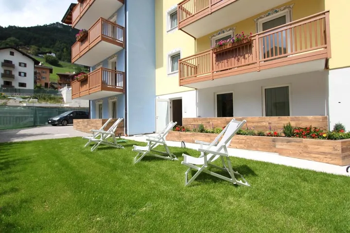 Appartamento vacanze per 8 persone, con balcone e giardino - 1