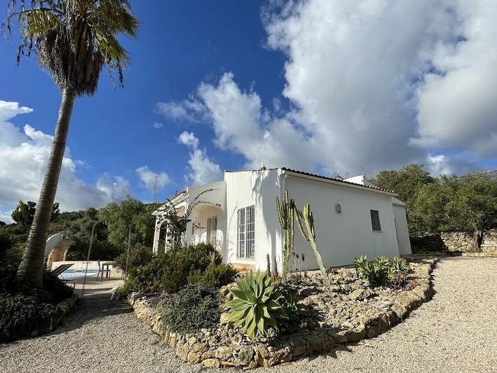 Location de vacances pour 4 personnes, avec terrasse dans Estoi - 2