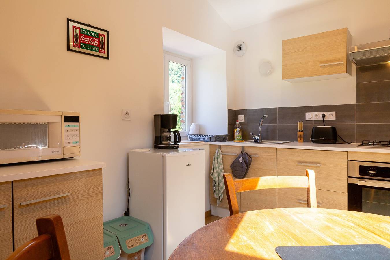 Apartamento entero, Apartamento 'Dans Hameau Du Vercors' con terraza compartida y Wi-Fi in Saint-Agnan-en-Vercors, Parc naturel régional du Vercors