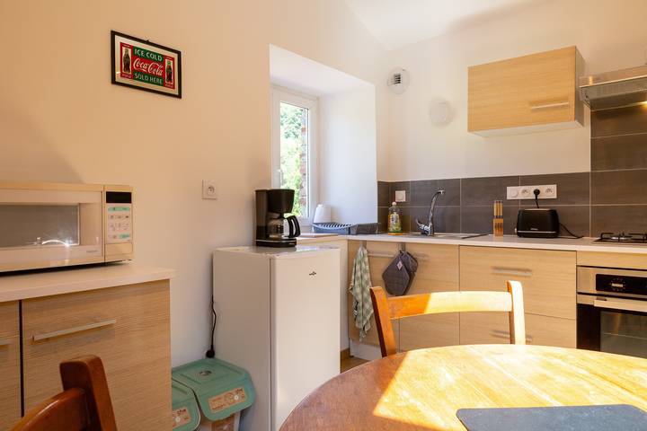Apartamento entero, Apartamento en Hameau du Vercors con terraza compartida y Wi-Fi in Saint-Agnan-en-Vercors, Parc naturel régional du Vercors