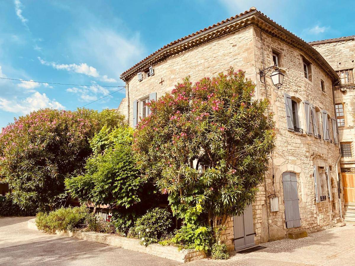 Les Lauriers Roses - Maison d'Hôtes in Barjac, Région d'Alès