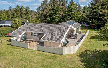 Ferienhaus für 8 Personen, mit Sauna und Whirlpool sowie Terrasse in lønstrup