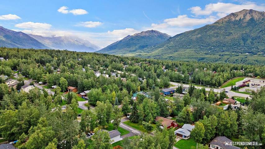 Location de vacances pour 8 personnes, avec jardin ainsi que terrasse et jacuzzi à Anchorage - 2