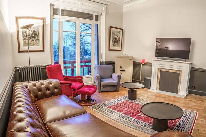 Location de vacances pour 14 personnes, avec balcon et jardin à Lubersac - 3