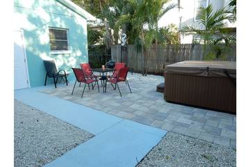 Vacation Home for 8 Guests in Fort Myers Beach, Estero Island, Picture 4
