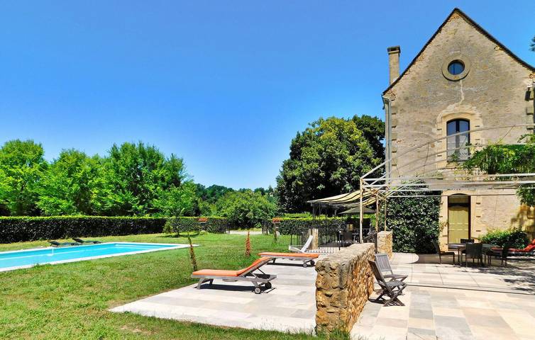 Location de vacances pour 8 personnes, avec terrasse et piscine à Domme - 3