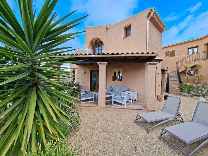 Casa rural para 5 personas, con vistas además de jardín y piscina en Turre - 2