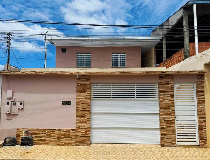 Casas e apartamentos de temporada para 2 pessoas, com vista e balcão em Manaus