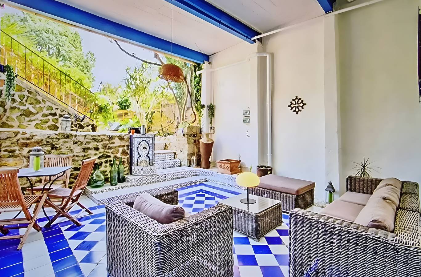 Habitación de huéspedes «La Suite Or» con terraza compartida, Wi-Fi y aire acondicionado in Gigean, Costa mediterránea (Francia)