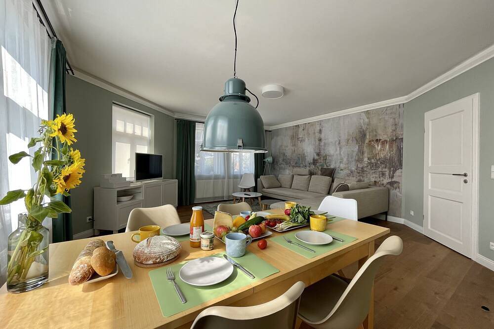 Appartamento intero, Tolle Familienwohnung mit Ausblick auf Stadtkanal und St.nikolai Kirchenschiff in Wismar, North-West Mecklenburg (Wismar region)
