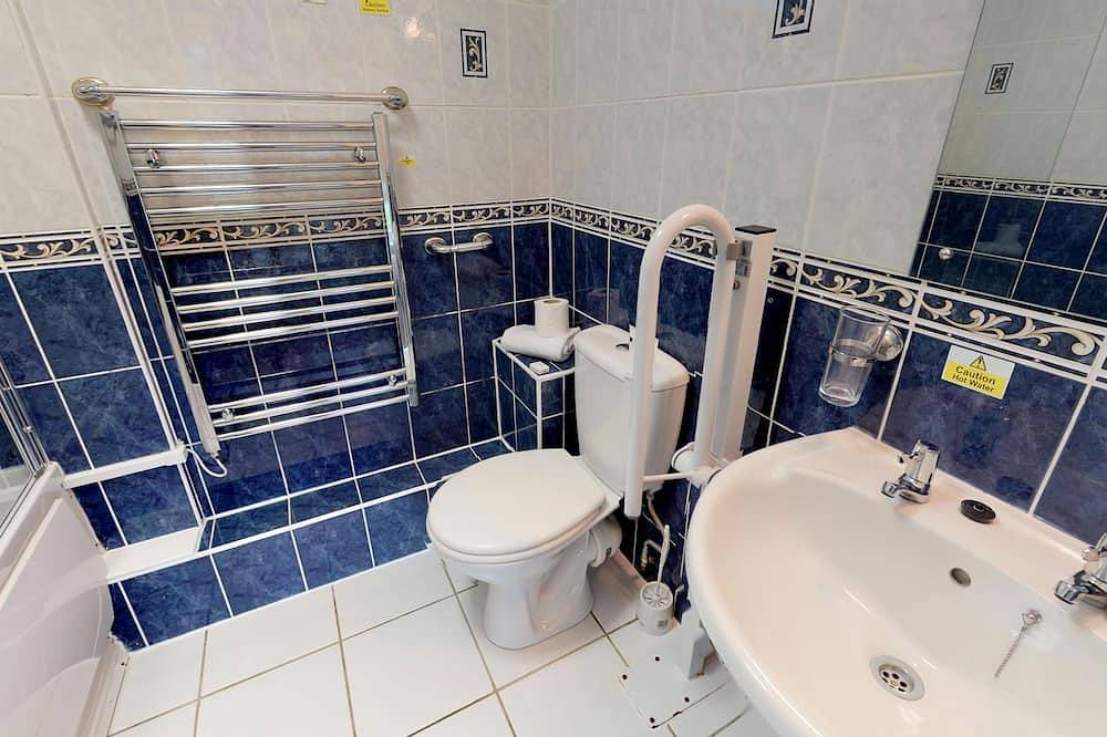 Entire apartment, 24 Strawberry Hill, Tolroy Manor in Hayle, Cornwall