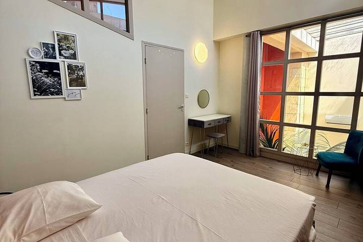 Maison Independante Climatisee 2 Chambre Et 1 Mezzanine Centre Bordeaux in Bordeaux, Région de Bordeaux