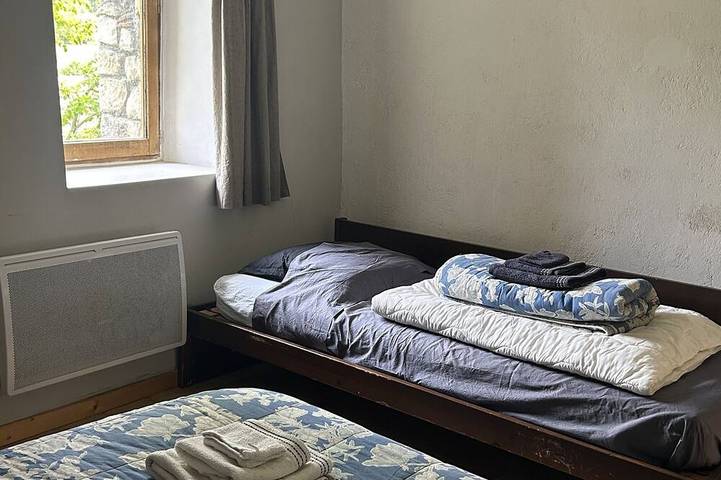 Gîte pour 4 personnes, avec jardin, animaux acceptés à Blieux - 2