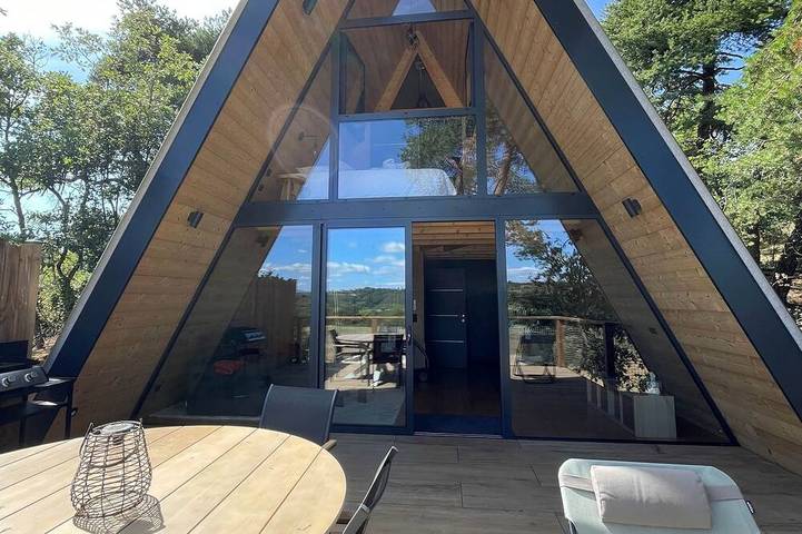 Location de vacances pour 4 personnes, avec jacuzzi à Bathernay