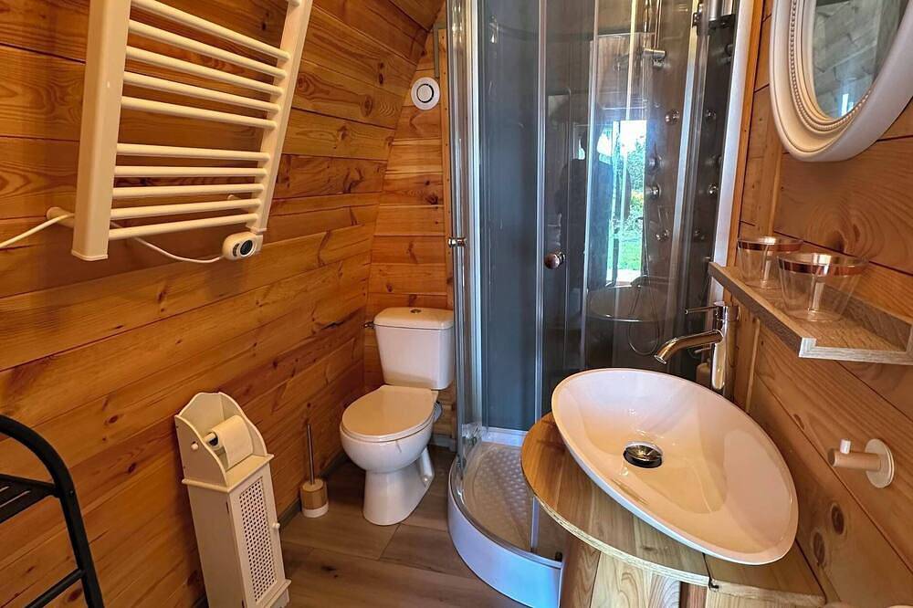 Unusual accommodation near troglodyte towns and the châteaux of the Loire Valley in Les Hayes, Valle del Loira