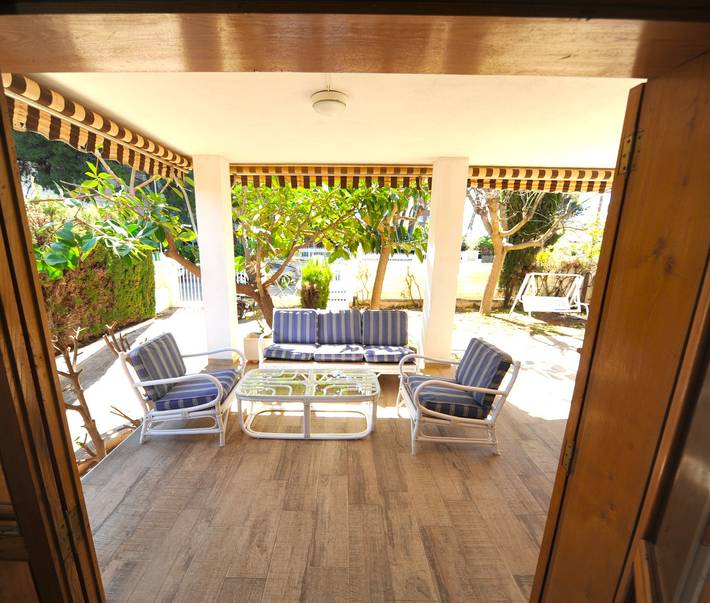 Casa de vacaciones para 5 personas, con Terraza y Jardín en Benicasim