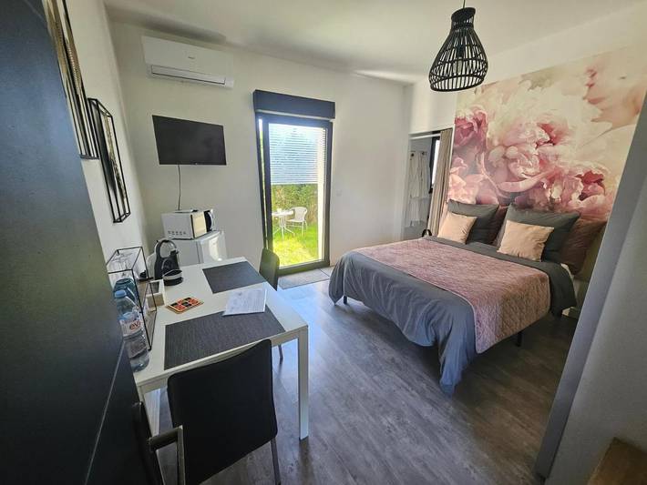 Gîte pour 2 personnes, avec Jardin et Vue dans Nivelle