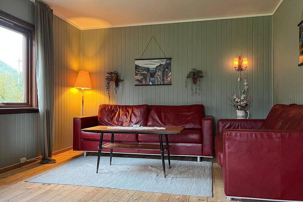 Koselig hjem i Elvegard med badstue in Narvik