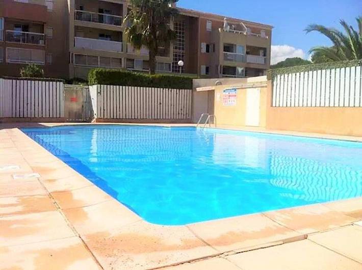 Appartement de vacances pour 5 personnes, avec balcon et piscine