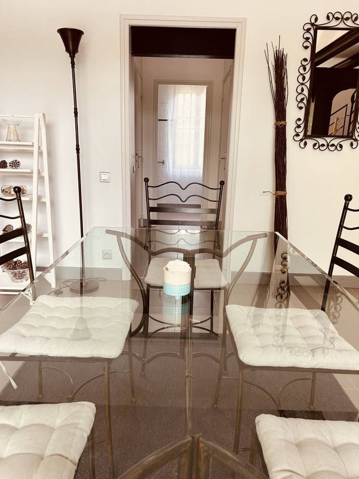 Gîte pour 6 personnes, avec piscine et jardin ainsi que terrasse et jacuzzi à Marseillette - 4