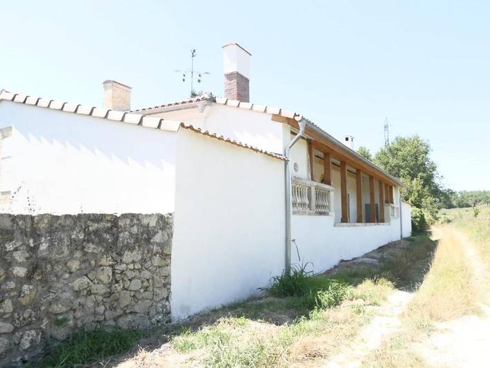 Location de vacances pour 6 personnes, avec jardin et terrasse à Saint-Selve - 4