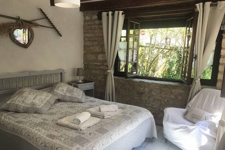 Gîte pour 5 personnes, avec jacuzzi ainsi que jardin et piscine à Valojoulx - 2