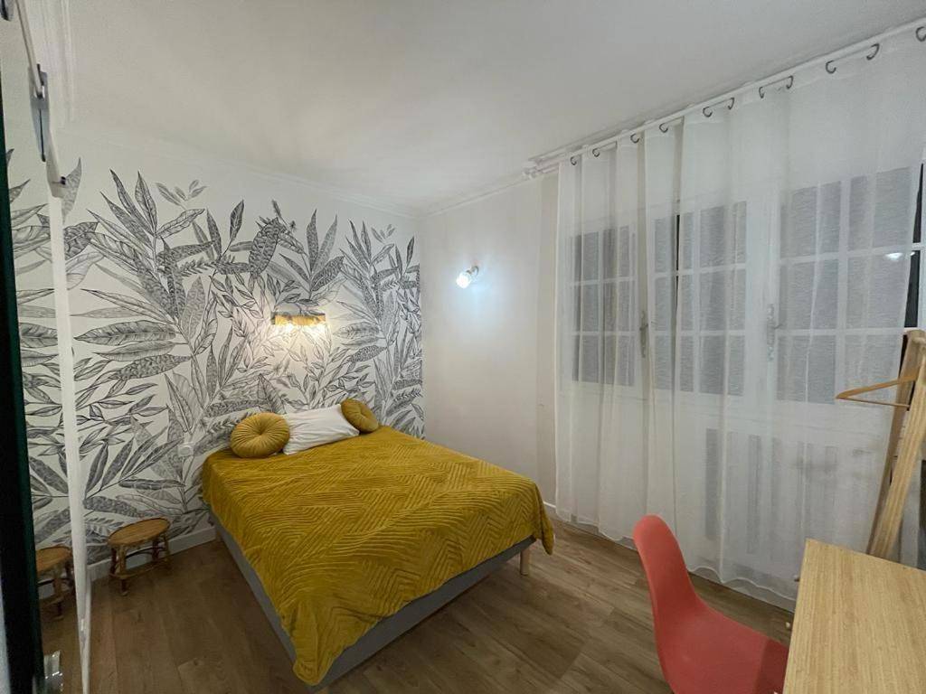 Appartement de vacances entier, Villa with Private Pool in Noisy-le-Grand, Seine-Saint-Denis
