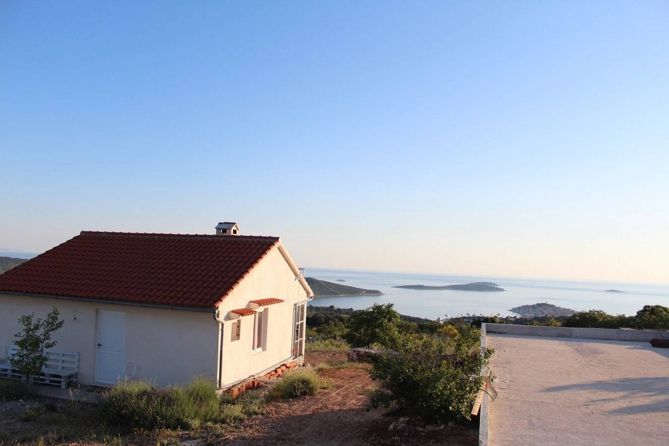 Feriehus for 2 personer med hage in Primosten, Šibenik-Knin