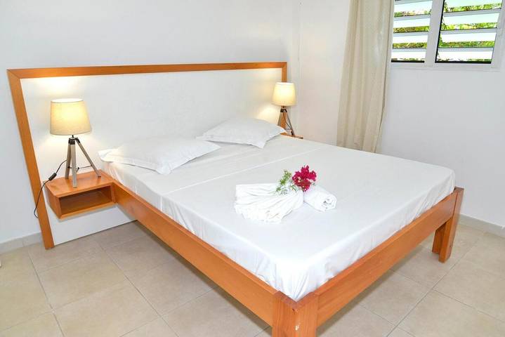 Location de vacances pour 6 personnes, avec piscine ainsi que terrasse et vue dans Plage du Grand Macabou - 3