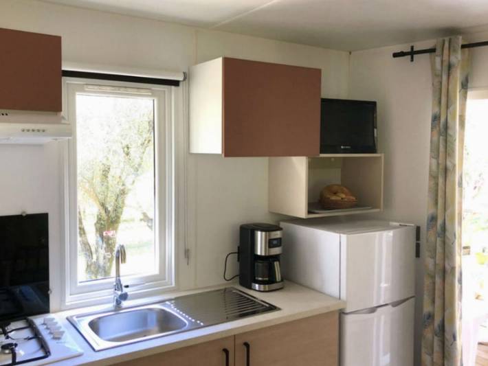 Mobil home pour 4 personnes, avec terrasse à Vico - 2