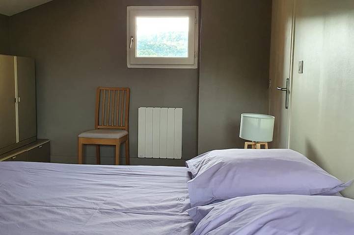 Location de vacances pour 16 personnes, avec jacuzzi ainsi que jardin et sauna à Bourdeaux - 3