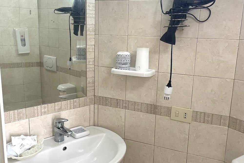 Appartamento intero, Conti Holiday Homes - Begonia in Ponza, Lazio