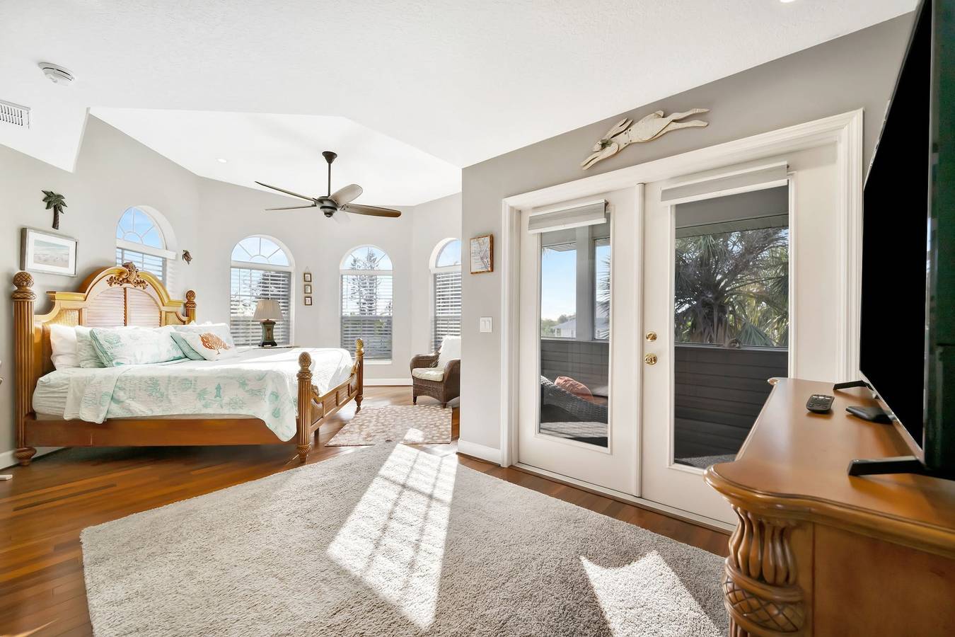 Hot Tub Sleeps 10 Park Your Boat Trailer in Manatee County