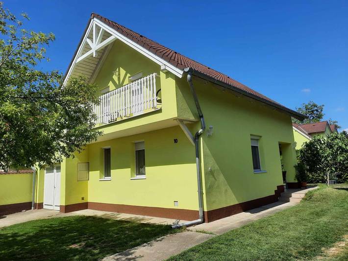 Ferienhaus in der Nähe vom Strand mit Klimaanlage in Balatonbereny, Plattensee Südufer