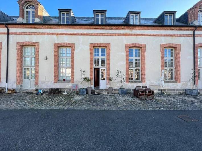 Location de vacances pour 6 personnes, avec terrasse à Fontainebleau