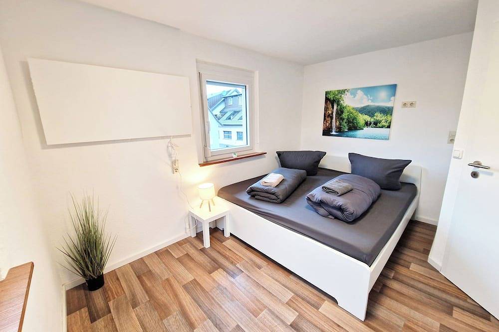 Ganze Wohnung, Traumdomizil zum Wohlfühlen mit Sonnenbalkon nur 5 min vom Europa-Park in Europa-Park, Rheinhausen