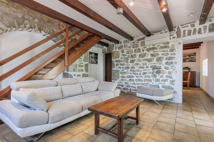 Club vacances pour 7 personnes, avec Jardin et Bassin pour enfant en Ardèche