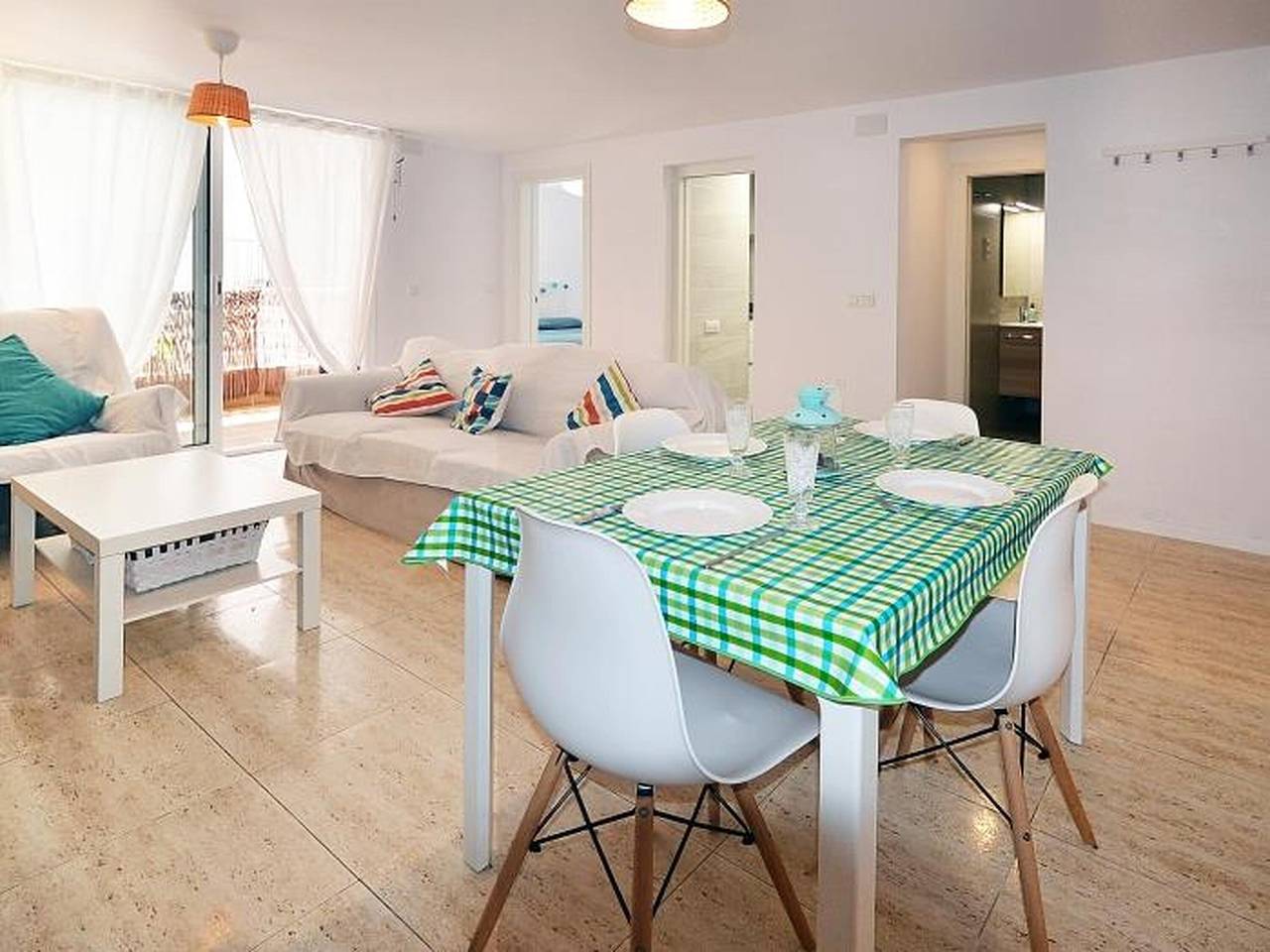 Ganze Wohnung, Your ideal getaway on the Costa Brava: Bright and well-located apartment in Sant Antoni de Calonge ☀️🌿 in Calonge, Costa Brava