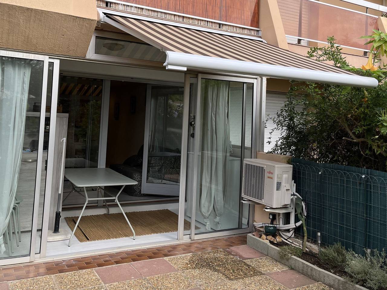 Appartement entier, Appartement 4 p mit Garten, Plancha und Terrasse in Bandol, Région de Toulon