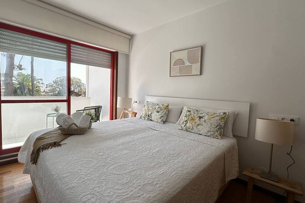 Ganze Wohnung, Vacations in Noja with pool, garden and beach at a walking distance. in Noja, Kantabrische Küste