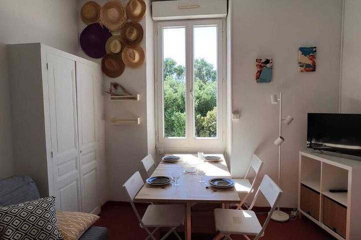 Gîte pour 4 personnes dans Plage de l'Almanarre - 4