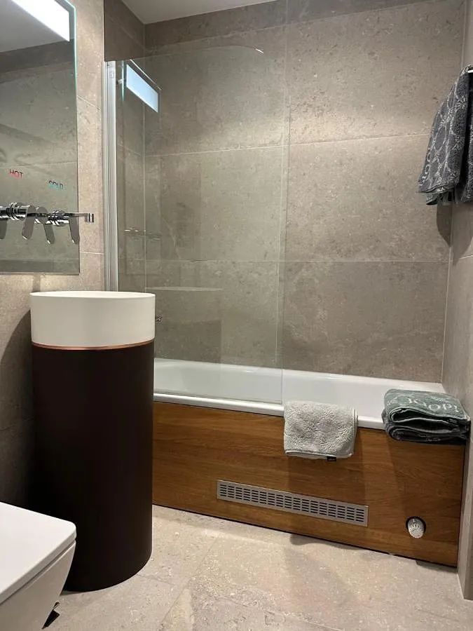 Apartamento de vacaciones para 3 personas, con vistas además de terraza y jardín - 1