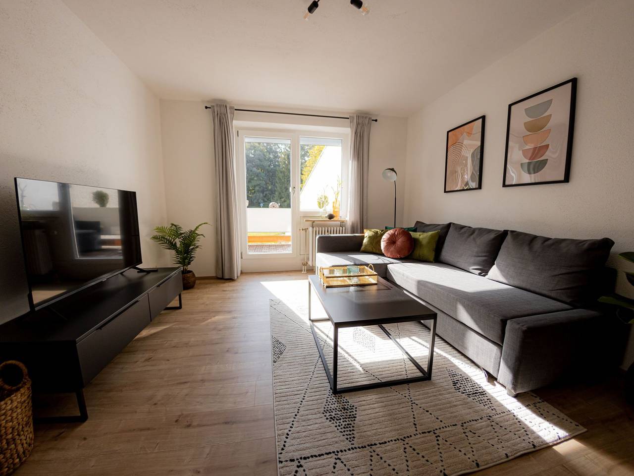 Ganze Wohnung, Modernes Apartment mit Balkon, Parkplatz und WLAN in der Nähe des Passauer Stadtzentrums in Passau, Passauer Land