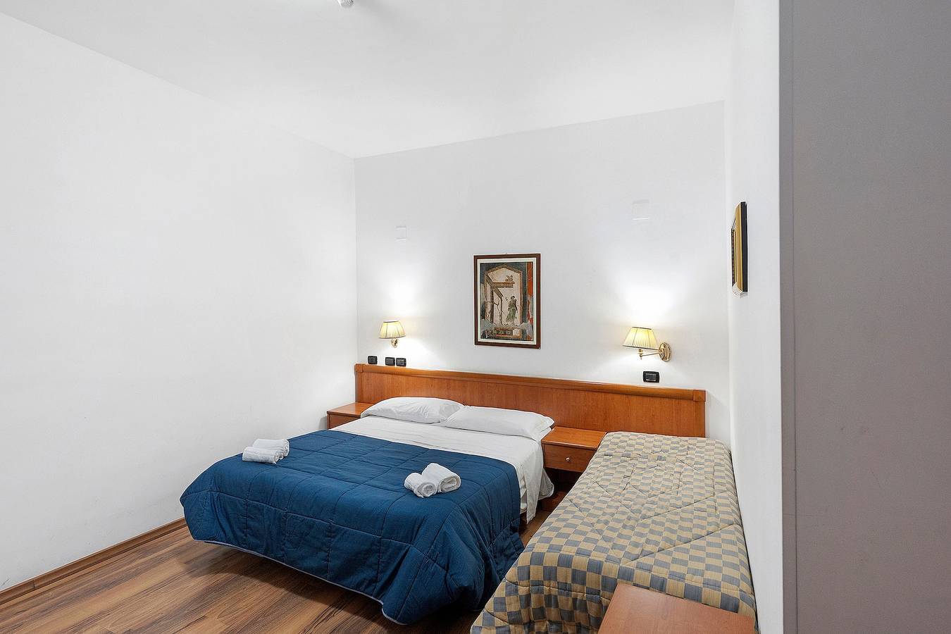 Bed and Breakfast H Pompeii Ruiins - Habitación Triple Estándar 8 in Pompeya (Nápoles), Parque nacional del Vesubio