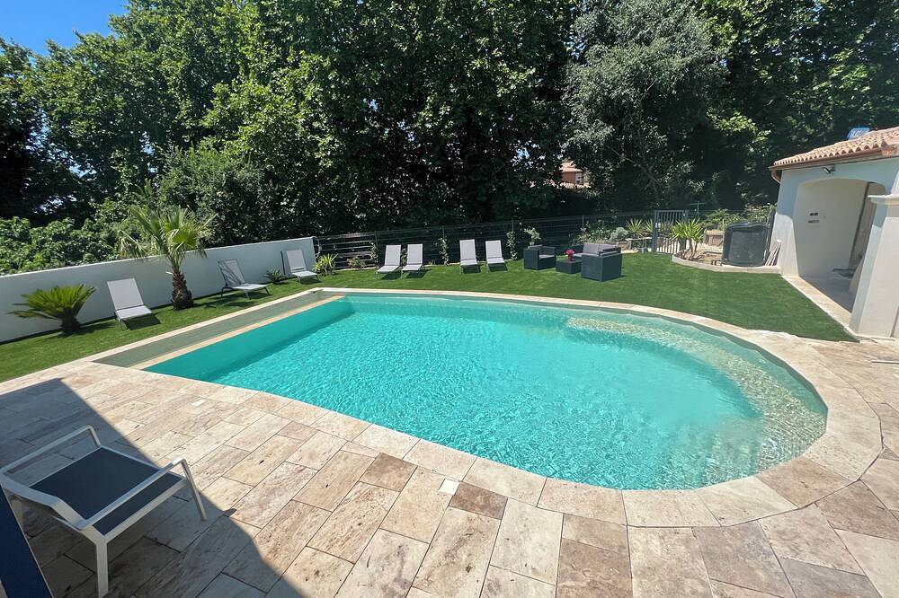 Appartement entier, T3 Avec Terrasse + Piscine in Caveirac, Région de Nîmes
