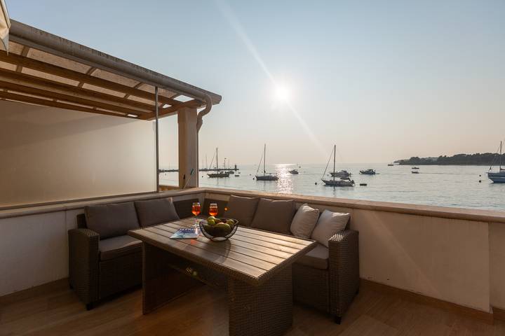 Apartament wakacyjny dla 4 osób w Novigrad