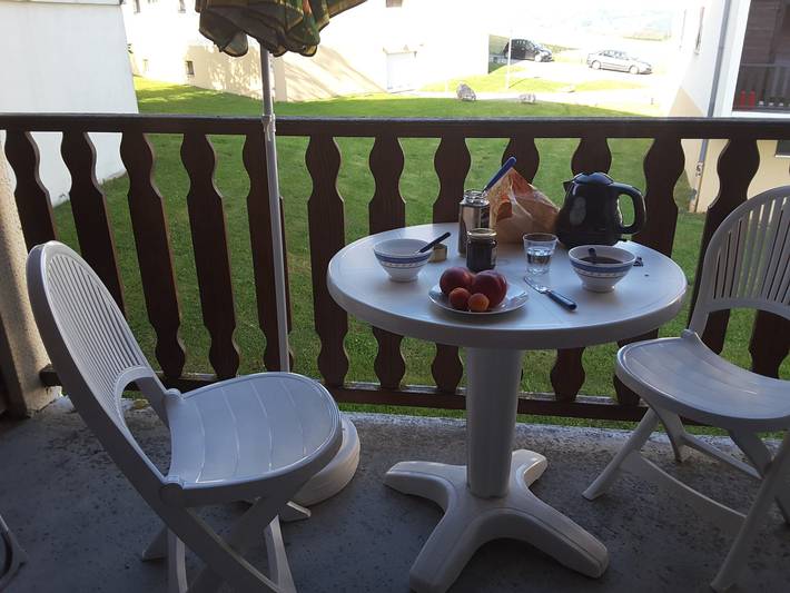 Appartement de vacances pour 5 personnes, avec balcon et piscine, animaux acceptés
