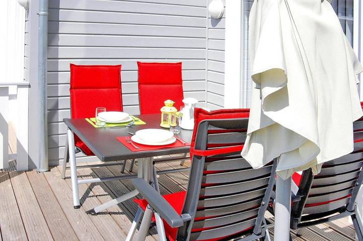 Ferienhaus mit Meerblick für 6 Personen, mit Sauna und Terrasse in Glowe - 2